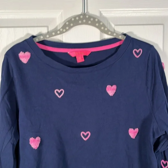 Lilly Pulitzer, long sleeve heart sweatshirt size extra large - Picture 2 of 3
